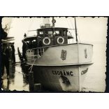 A Csobánc motoros hajó a kikötőben, Balaton, , MHRT, MAHART, jármű, közlekedés, szocializmus, 1950-es évek, Eredeti fotó,  papírkép, sarkán törésnyom.  