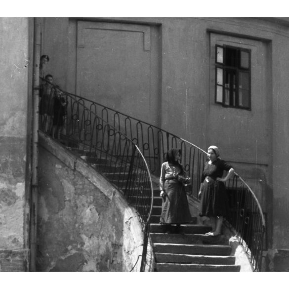 Szendrő István jelzetlen fotónegatívja, a selyemgombolyító épülete Óbudán, Budapest, Miklós tér 1., textilipar, épület, helytörténet, Horthy-korszak, 1930-as évek,  Eredeti nagyméretű fotó negatív! 