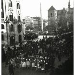 Magyar honvédek bevonulása, Kassa, Felvidék, ünnepi díszmenet, nők magyaros ünneplő ruhában, 2. világháború, Horthy-korszak, helytörténet, 1938, 1930-as évek, Eredeti fotó,  papírkép. 