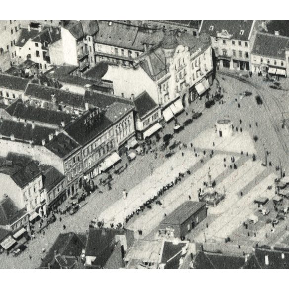 Nagyobb méret, Szombathely részletgazdag látképe, légifotó, Magyar Királyi Légügyi Hivatal, helytörténet, 1936, 1930-as évek, Horthy-korszak, Eredeti fotó, pecséttel jelzett papírkép, szélei hiányosak. 