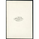 J. Bauer műterme, Bécs, Ausztria, elegáns fiatal férfi portréja, csizma, magyaros ruha, monarchia, 1860-as évek, Eredeti CDV, vizitkártya fotó. 