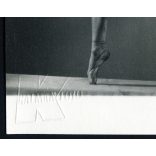Kálmán foto, Budapest, balerina, táncos lány gyönyörű ruhában, művészet, balett, tánc, színház, 1950, 1950-es évek, kommunizmus, Eredeti pecséttel, mélynyomóval jelzett fotó, papírkép.