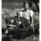 Rubik R-07a Tücsök, magyar vitorlázó repülőgép (Rubik-tervezés), Farkashegy, pilóta, repülőtér, jármű, közlekedés, aviatika, 1947, 1940-es évek, kommunizmus, Eredeti fotó, hátulján feliratozott papírkép. 