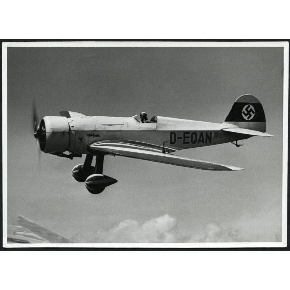 Nagyobb méret, Messerschmitt BFW M.35 típusú német repülőgép náci horogkeresztes jelzéssel, 15 darab készült belőle. Bayerische Flugzeugwerke, Németország. D-EQAN lajstromjel, jármű, közlekedés, aviatika, 2. világháború, 1930-as évek, Horthy-korszak,