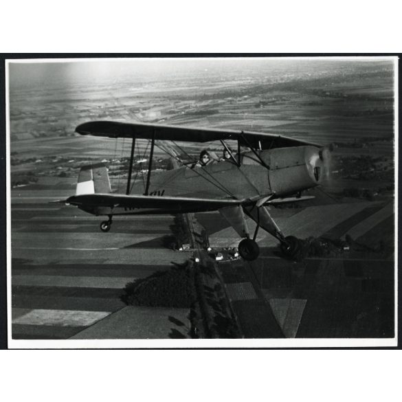 Bücker Bü 131 Jungmann repülőgép háború utáni magyar lajstromjellel, jármű, közlekedés, aviatika, 1950-es évek, kommunizmus, Eredeti fotó, papírkép.   