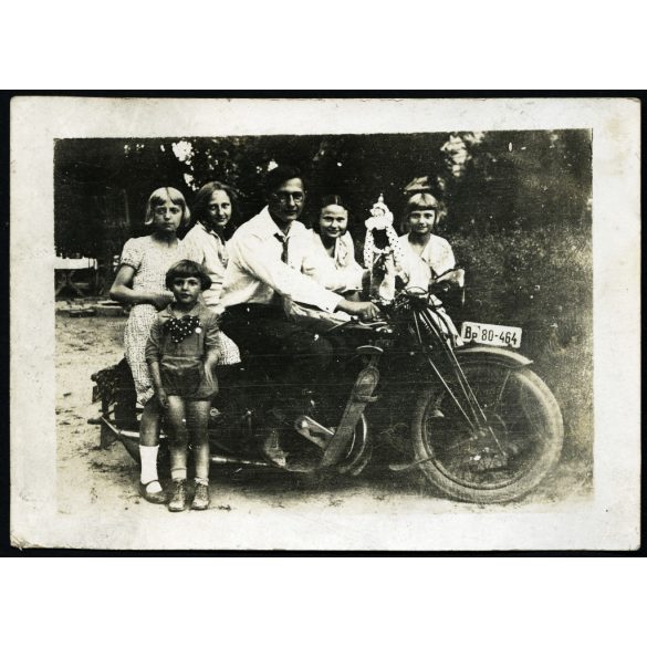 Család Ariel motorkerékpáron, Budapest, jármű, közlekedés, magyar rendszám, 1930-as évek, Horthy-korszak, Eredeti fotó, papírkép. 