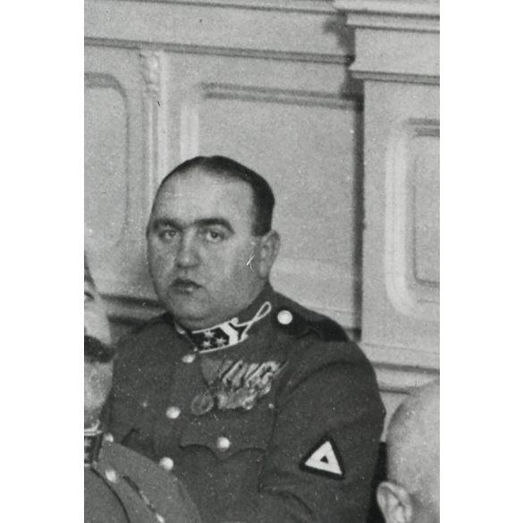 Nagyobb méret, Borsay foto, Budapest, úri társaság vacsorázik, katona, egyenruha, kitüntetés, érdemrend, 2. világháború, 1930-as évek, Horthy-korszak, Eredeti fotó, pecséttel jelzett papírkép. 