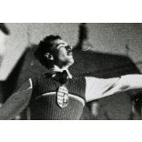 Magyar korcsolyázó bajnok ugrása a városligeti műjégen, Budapest, Vajdahunyad vára, sport,  1930-as évek, Horthy-korszak, Eredeti fotó, papírkép.   