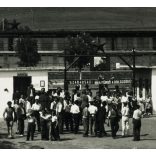 „Szabadság! A fürdő a dolgozóké!” Bükkszék-fürdő, Ikarus autóbusz, Rákosi plakát, nyaralás, strand, helytörténet,  1950-es évek, kommunizmus, Eredeti képeslap fotó, papírkép.  