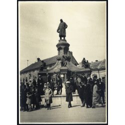   Nagyobb méret, Zsolnay Vilmos szobra, Pécs, utcakép, Baranya megye, , 1930-as évek, Horthy-korszak, Eredeti fotó, papírkép. 