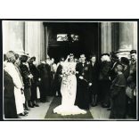 Nagyobb méret, Arnóth Szabó Lajos fényképész, Budapest, Lajos Pál (?) repülős tiszt és Gyulay Katalin esküvője, menyasszony, 2. világháború, katona, egyenruha, aviatika, 1944. szeptember 23., 1940-es évek, Horthy-korszak, Eredeti fotó, hátulján felir