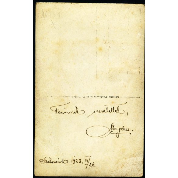 Borgula műterem, Szekszárd, gyönyörű nő műteremben, különös népviselet,  1923., 1920-as évek, Horthy-korszak, Eredeti fotó, hátulján feliratozott, mélynyomóval jelzett papírkép.