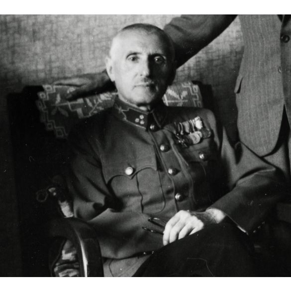 Virágh János egyenruhában, katona, érdemrend, kitüntetés, , 1940-es évek, Horthy-korszak, Eredeti fotó, papírkép.   