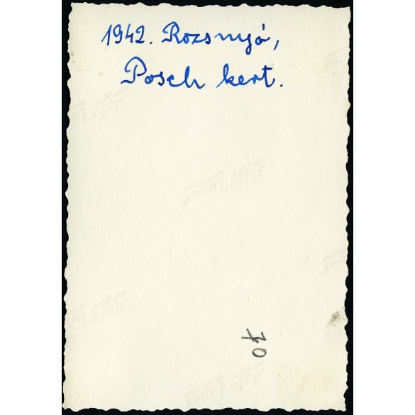 A Pósch-villa gyönyörűen parkosított kertje,  Rozsnyó, Felvidék (Szlovákia), Pósch József villája,  városkép, épület, 2. világháború, 1942, , 1940-es évek, Horthy-korszak, Eredeti fotó, hátulján feliratozott papírkép. 