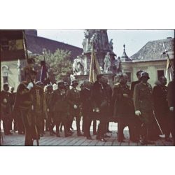   Agfacolor dia, ünnepi körmenet a budai várban, Budapest, egyenruha, díszőrség, katona, főnemes, politikai vezető, Horthy-korszak, 1940-es évek. eredeti ritka Agfacolor színes dia. 