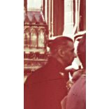 Agfacolor dia, ünnepi körmenet a budai várban, Budapest, Szent Jobb, egyenruha, díszőrség, katona, politikai vezető, Horthy-korszak, 1940-es évek. eredeti ritka Agfacolor színes dia. 