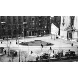 Fotó negatív, közlekedés a Horváth Mihály téren, Budapest, Baross utca, 8. kerület, autó, jármű, közlekedés, városkép, helytörténet, Horthy-korszak, 1930-as évek,  Eredeti nagyméretű fotó negatív!     
