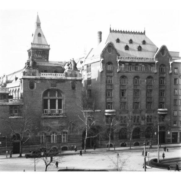 Fotó negatív, közlekedés a Horváth Mihály téren, Budapest, Baross utca, 8. kerület, villamosmegálló, autó, jármű, közlekedés, városkép,, helytörténet, Horthy-korszak, 1930-as évek,  Eredeti nagyméretű fotó negatív! 
