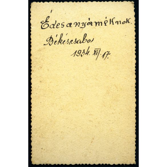 Magyar katona portréja, Békéscsaba, egyenruha, honvéd, helytörténet, 1934., 1930-as évek, Horthy-korszak, Eredeti kartonra ragasztott fotó, hátulján feliratozott papírkép.  