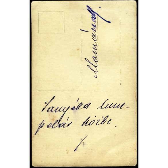 Magyar katona egyenruhában, bor, cigaretta, kard, valószínűleg Kovács Sándor, a későbbi  Agrár Commertia vezérigazgatója, 1. világháború, 1910-es évek, monarchia, Eredeti fotó, hátulján feliratozott papírkép.  