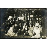 „Újpesti természetbarátok Photo osztálya” erdei kirándulás, vicces, turista, turizmus, 1930-as évek, Horthy-korszak. Eredeti fotó, pecséttel jelzett papírkép.