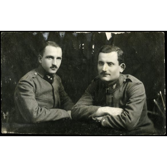K.u.K vasúti ezred katonái, egyenruha, 1. világháború, Bardóczy Bélának címezve, Dálnok, Erdély, Háromszék megye,   helytörténet, 1910-es évek, monarchia,. Eredeti fotó, hátulján feliratozott papírkép.  