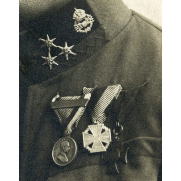 Magyar távírász őrmester egyenruhában, érdemrendekkel, 1. világháború, katona,  1910-es évek, monarchia,. Eredeti fotó, papírkép. 