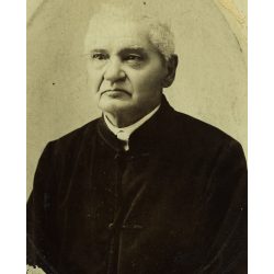   Nagyobb méret, Barthalomaeidész János evangélikus lelkész portréja, Nyíregyháza, pap, egyház, vallás,  1880-as évek, monarchia, Eredeti fotó, kartonra ragasztott papírkép sérülésekkel. 